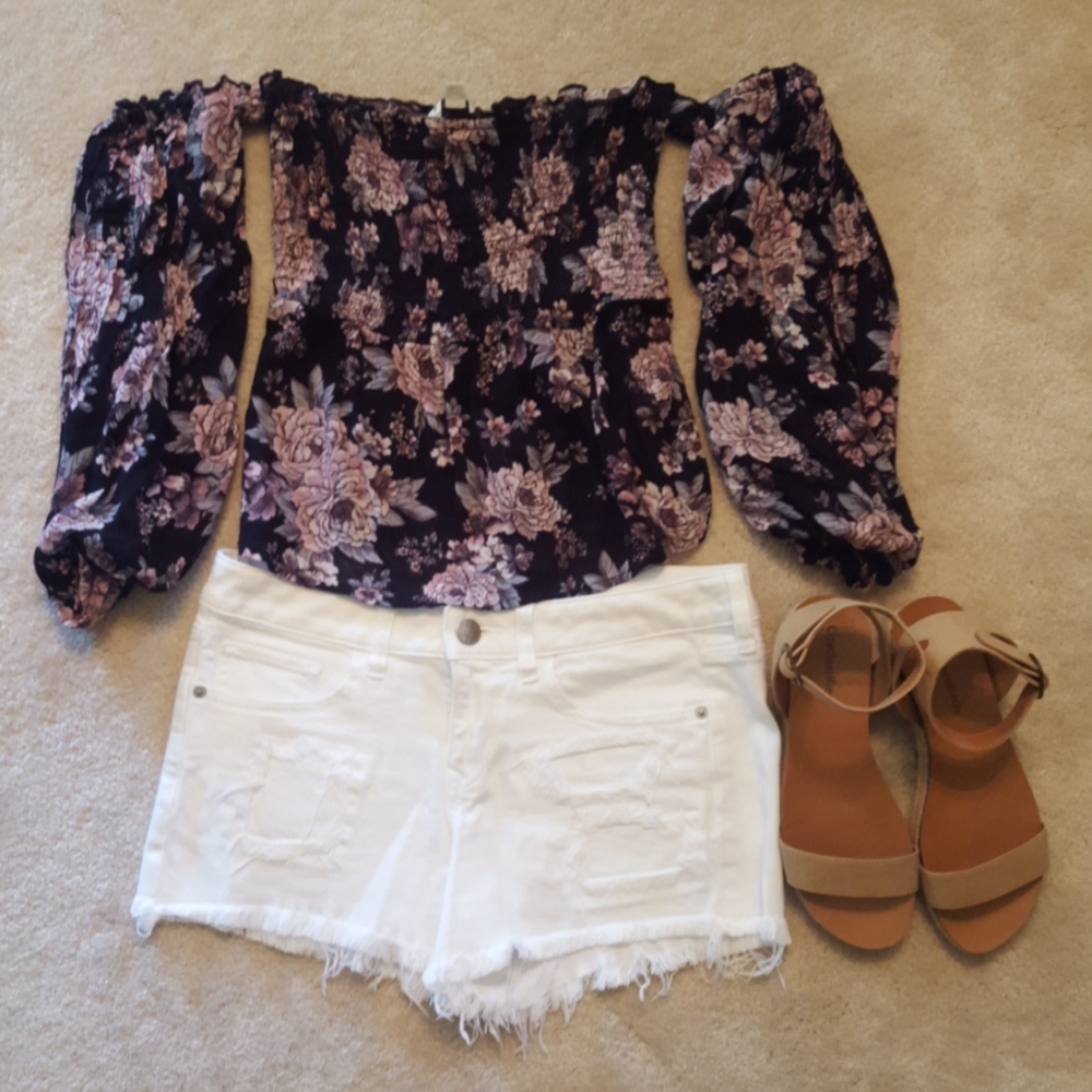 AEO FLORAL OFF SHOULDER TOP  - EUC
